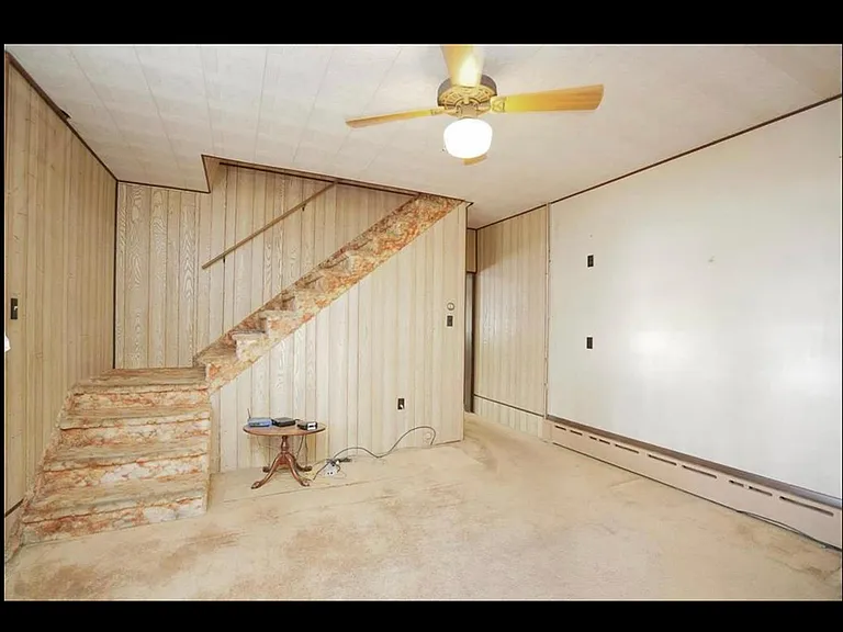 Another view of the dining room.