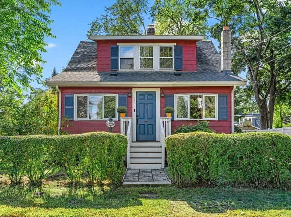 18 Fales Rd, Dedham, MA 02026