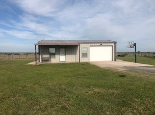 11414 NE Happy Hollow Rd, Elgin, OK 73538