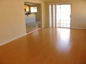3rd image of 9627 Oleander Ave