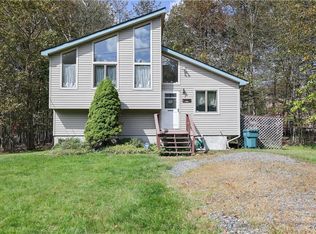1105 Knollwood Dr, Tobyhanna, PA 18466