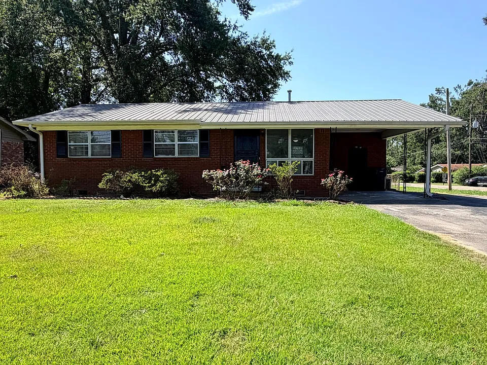 128 E Harris Cir