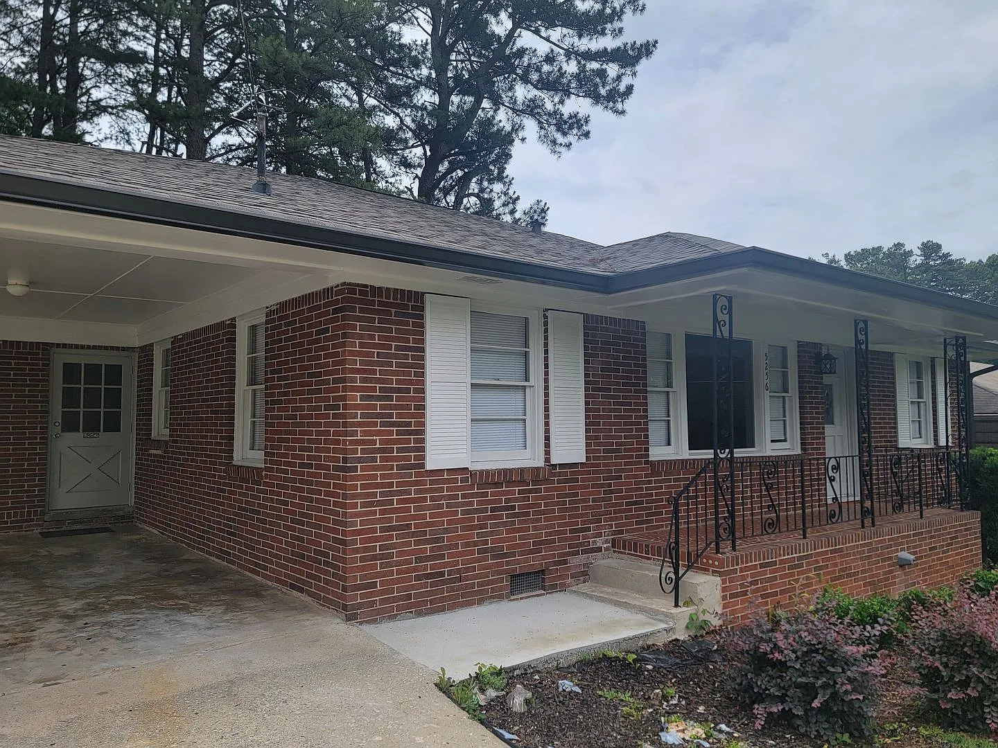 Free Application Fee | Renovated 4BR Brick Ranch with Large Kitchen Island — Photo 4