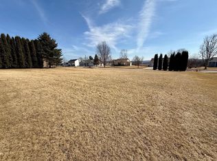 19th St #16, Baraboo, WI 53913