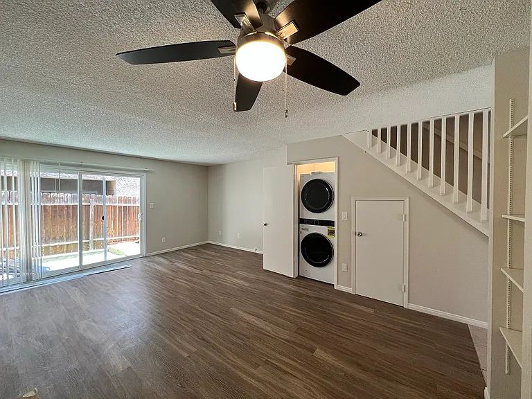 2155 Felspar St — Photo 9