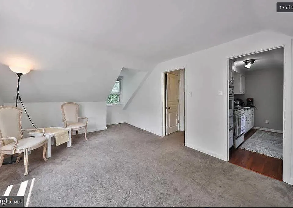 446 Evergreen Ave #2