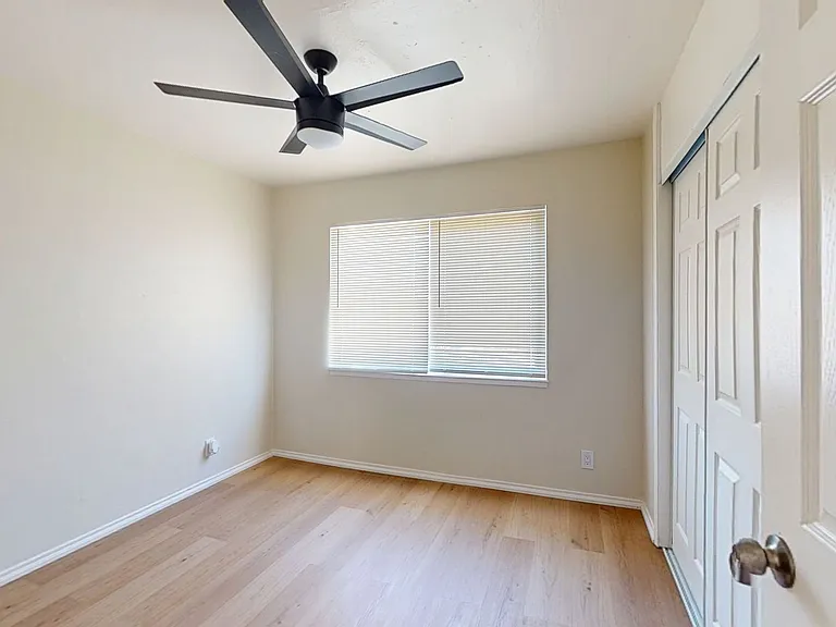 3040 Lynde St — Photo 19
