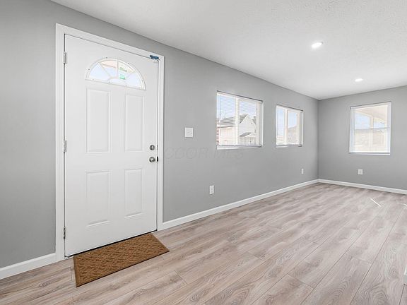 3rd image of 183 Dana Ave