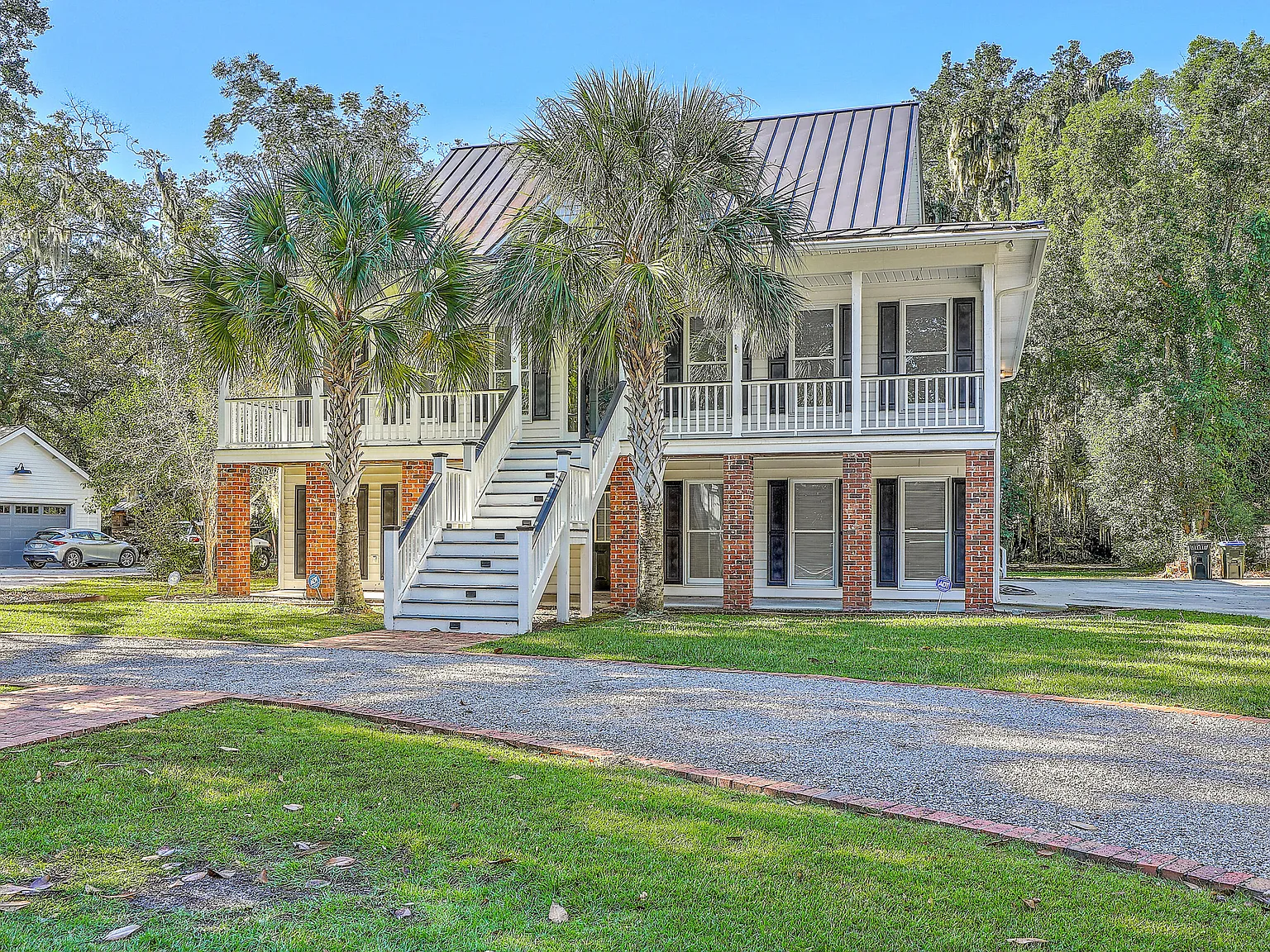 4 bed, 2.0 bath, 2630 sqft, $3,700 — Photo 2