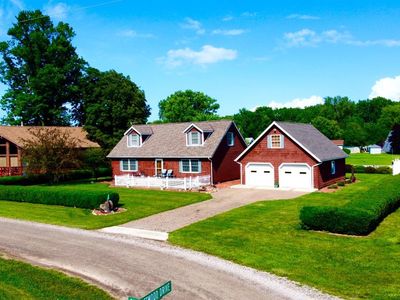 641 Sea Breeze Rd, Middle Bass, OH, 43446
