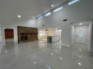 242 Tall Timbers Rd, New Caney, TX 77357