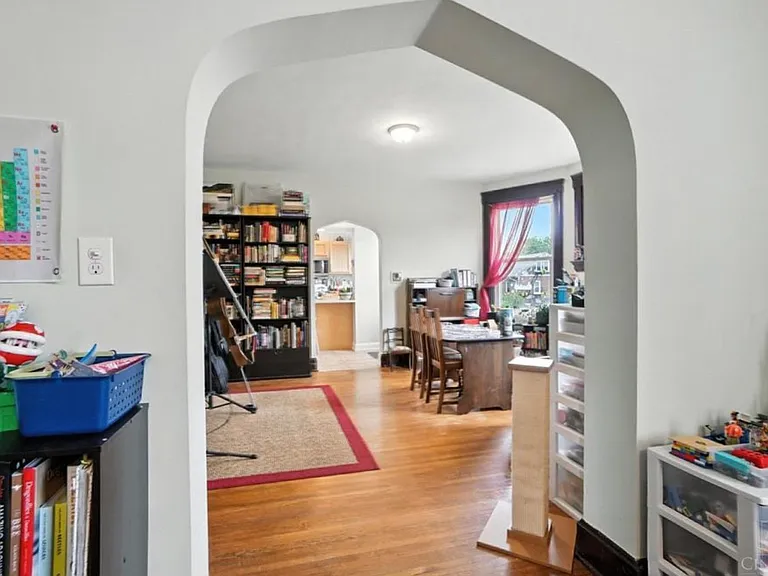 4002 Floral Ave #4002 — Photo 3