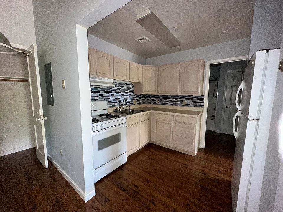 30 School Street 30 School St Milton VT Zillow