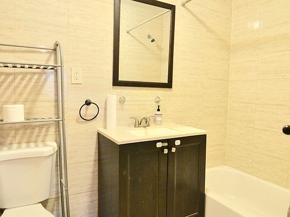 5th image of 234 8th St #4A