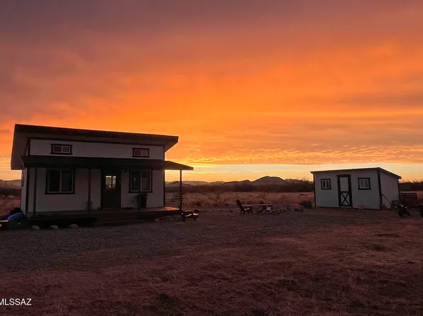 206 E Highland Rd, Pearce, AZ 85625