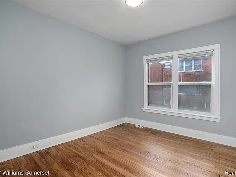 3322 Webb St — Photo 6