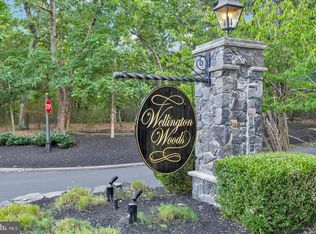 2 Wellington Ct, Medford, NJ 08055