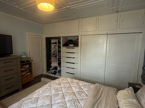 4th image of 469 Bantam Rd #2