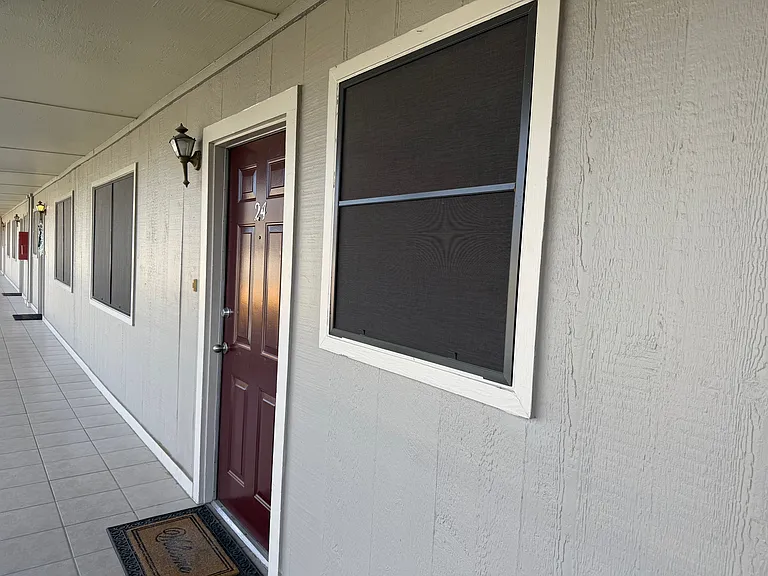Ricks Apartments — Photo 34