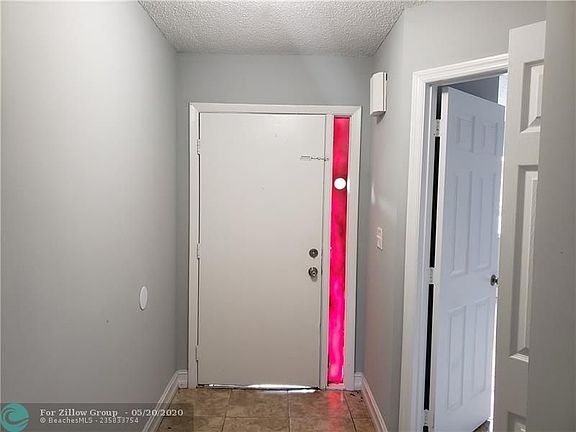 4th image of 9790 W Elm Ln #9790