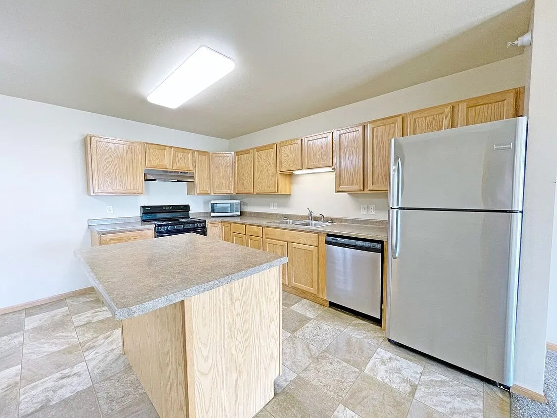 Northern Plains Apartments — Photo 4
