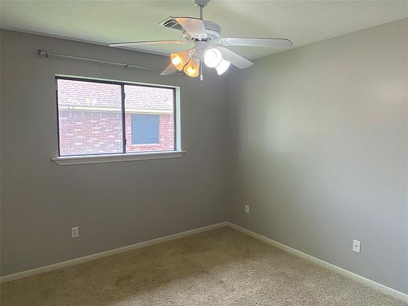 3rd image of 507 Jackson Ave