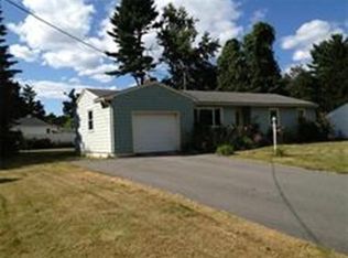 91 Whitcomb Dr, Lancaster, MA 01523