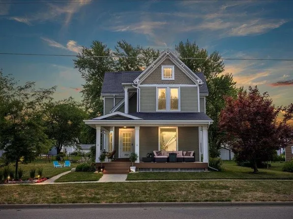 520 S Dubuque St, Solon, IA 52333