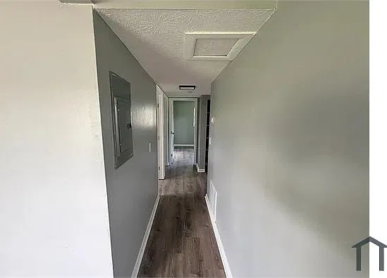 4 bed, 1116 sqft, $1,900 — Photo 4