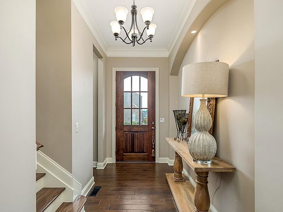 2nd image of 454 Victorian Park Cir