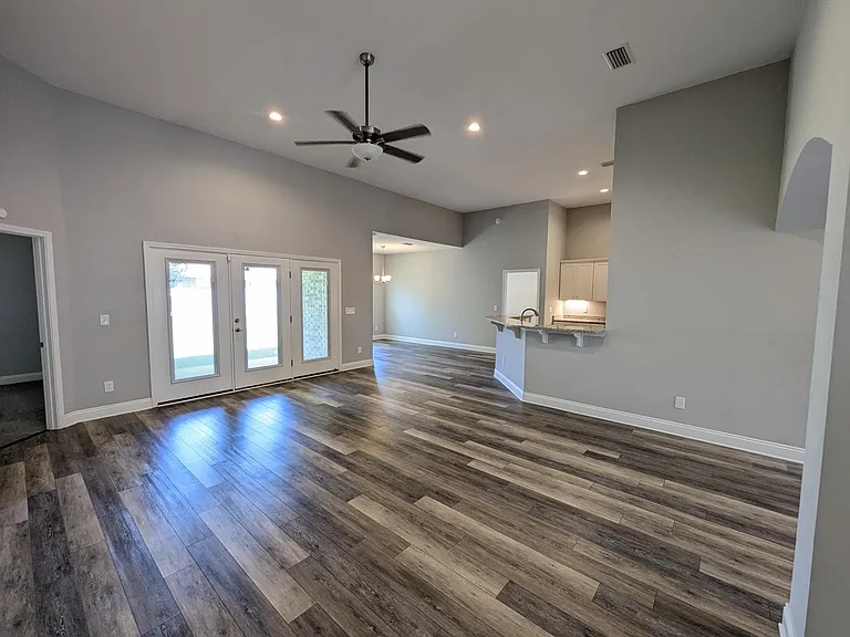 3135 Hickory St — Photo 6