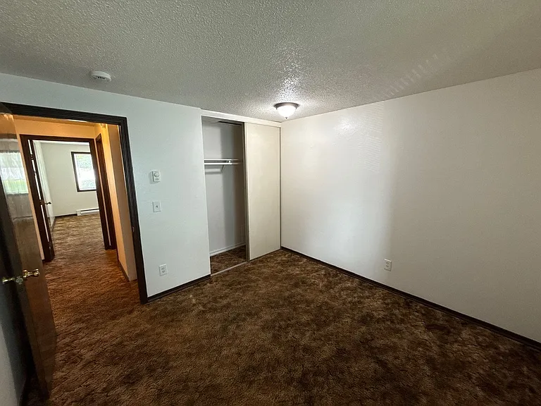 4135 State St #11 — Photo 14