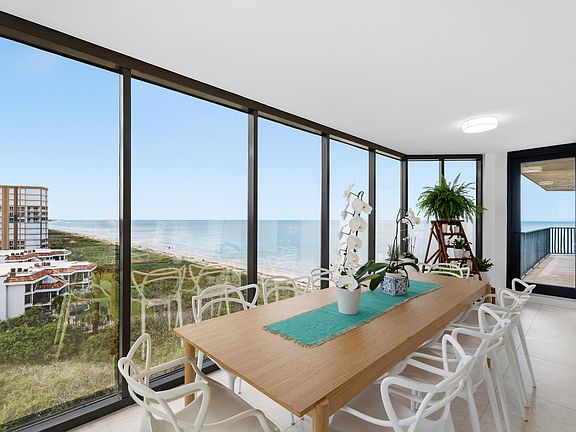 5th image of 4000 N Highway A1a #901