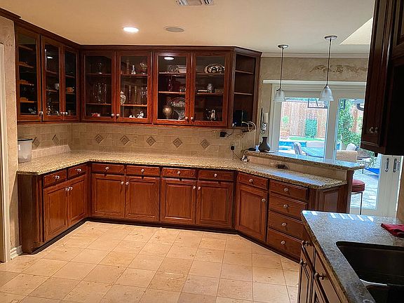 2nd image of 5605 Euclid Dr