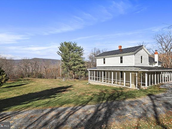 4th image of 799 Stephens Ln