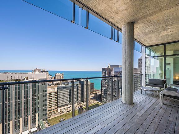 5th image of 600 N Fairbanks Ct Penthouse 3802