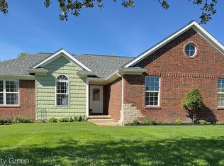 21788 Celestial Cir, Pinckney, MI 48169