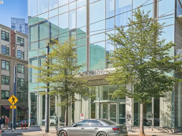 1075 NW Northrup St Unit 1012, Portland, OR 97209