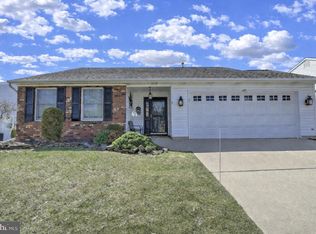 225 Wagon Wheel Ln, Columbus, NJ 08022