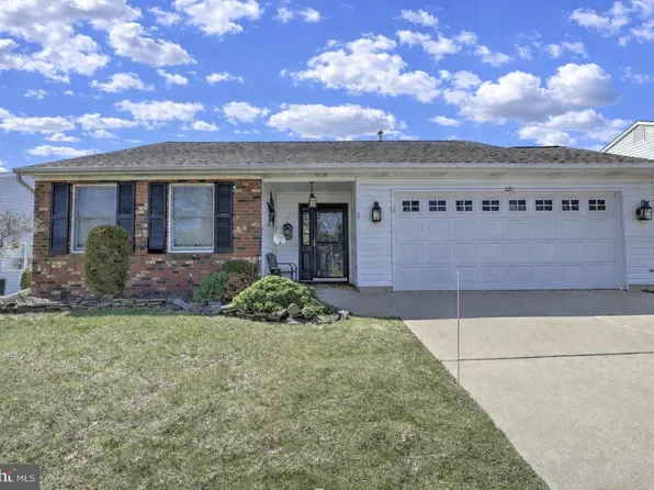 225 Wagon Wheel Ln, Columbus, NJ 08022
