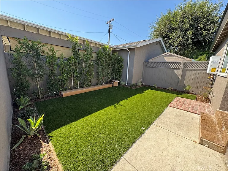 6837 Oak Park Ave — Photo 14