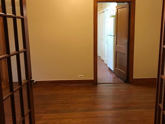 5th image of 418 Woodruff St