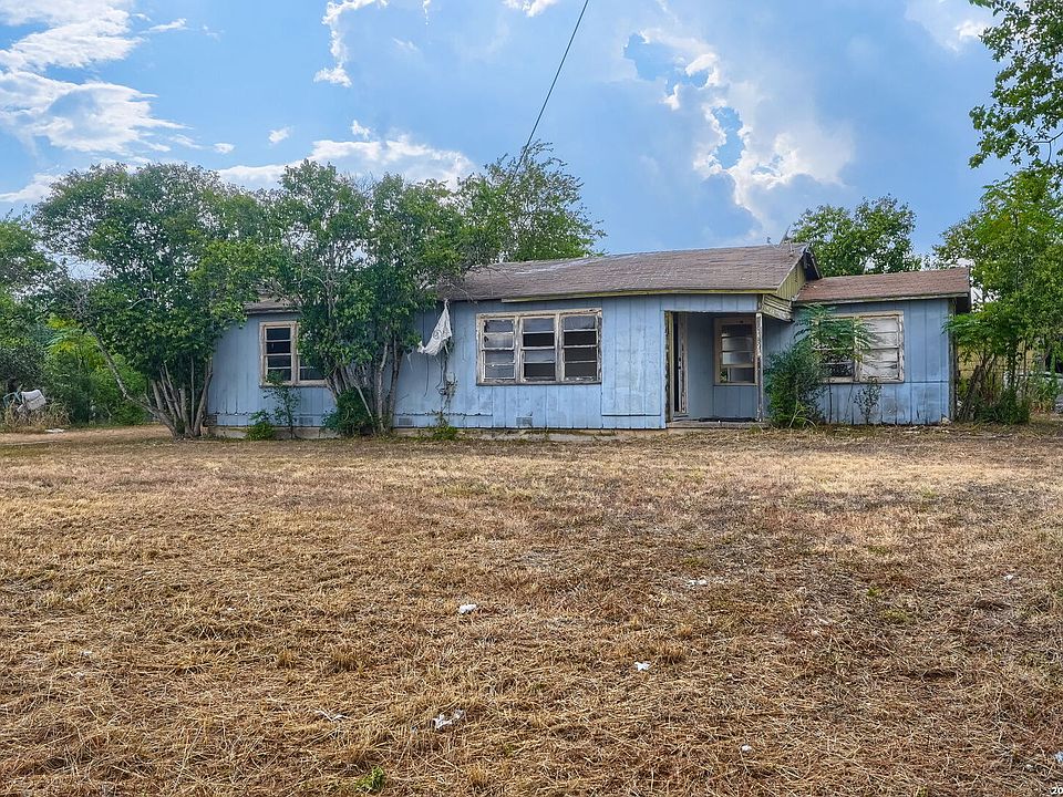 1st image of 2212 Hunter Rd