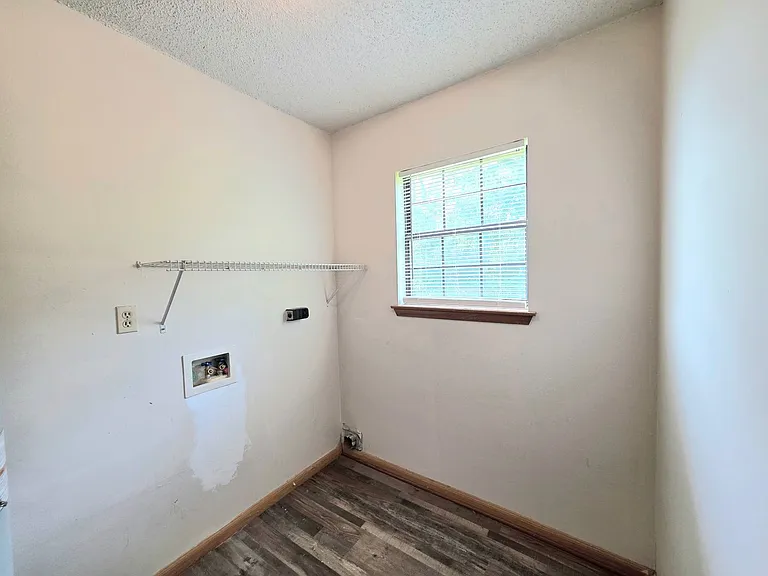 733 Neal Rd — Photo 12
