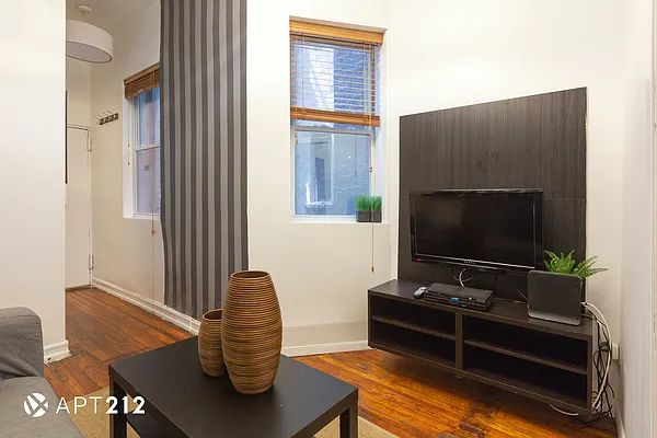 Rented by APT212 INC | media 6