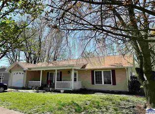 201 E Lewis St, Carlisle, IN