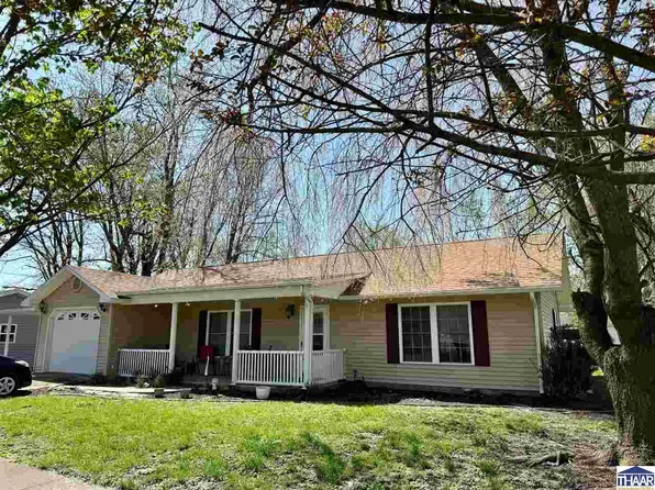 201 E Lewis St, Carlisle, IN 47838