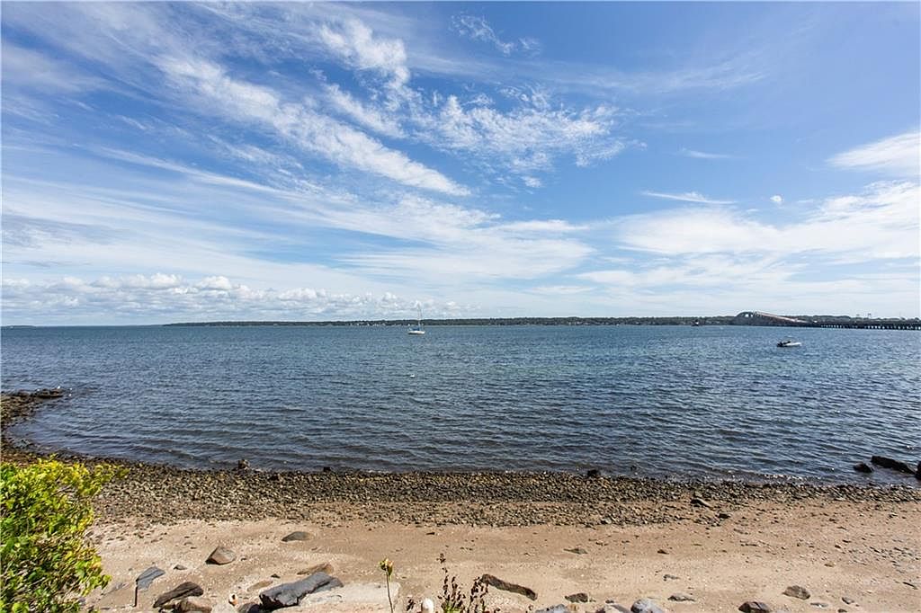 10 Riptide Dr, Saunderstown, RI 02874 | Zillow