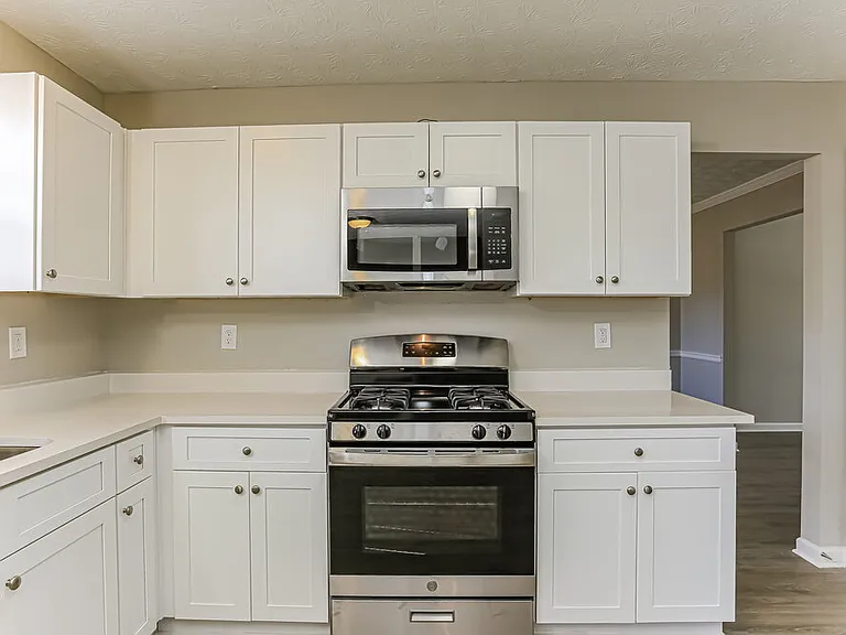 3300 Rockmill Dr — Photo 8