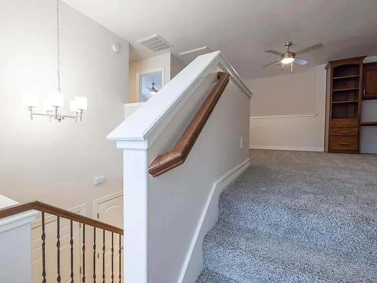 15th Place Townhomes — Photo 32